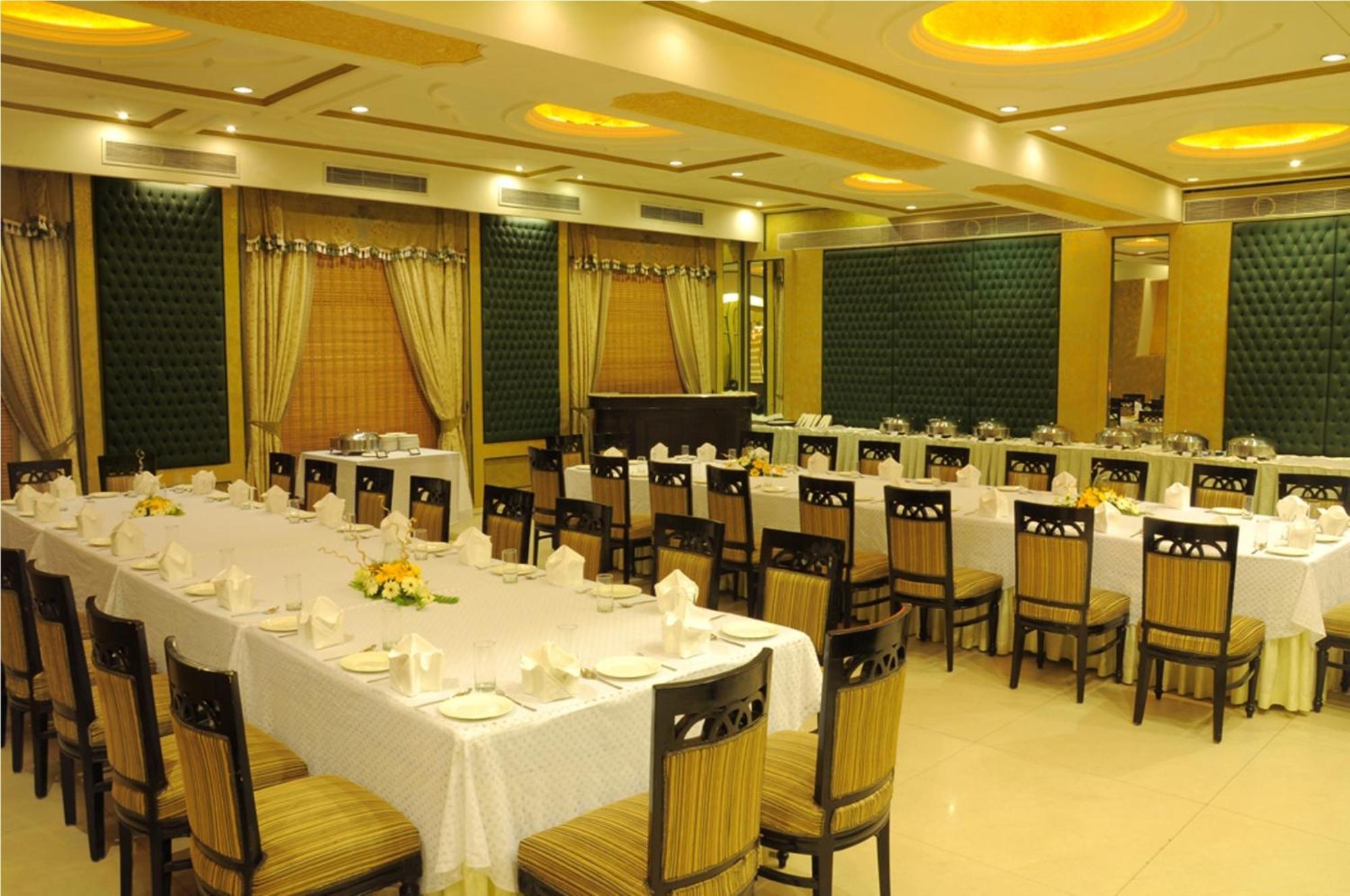 Hotel Maharaja Regency Ludhiana Luaran gambar