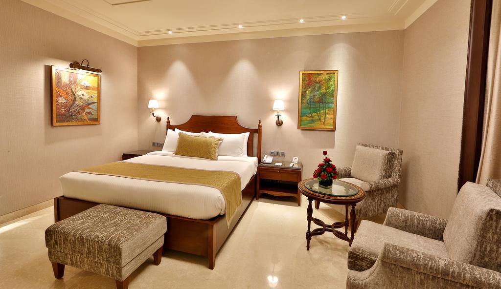 Hotel Maharaja Regency Ludhiana Luaran gambar